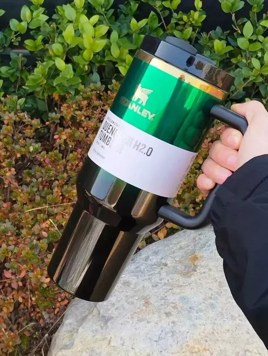 Limited Edition Green 40oz Insulated Tumbler – Flow Lid with Straw & Box (USA)